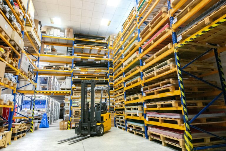 5 Signs Your Forklift Needs Immediate Servicing